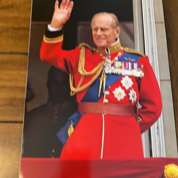 NWT People Magazine - Picture 6 of 6